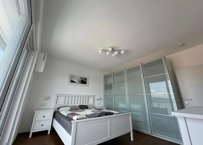 Seeblick Apartment